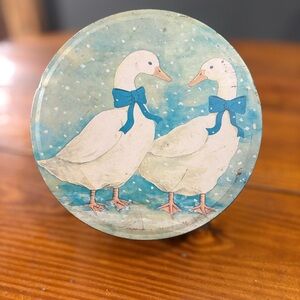 Vintage 1980s Winter Geese metal Tin  granny core cottage core